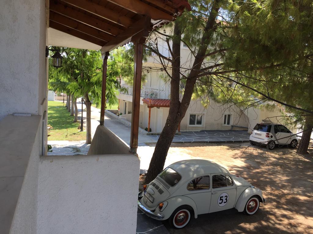 Phoenix Beachside Condos Kokkónion エクステリア 写真